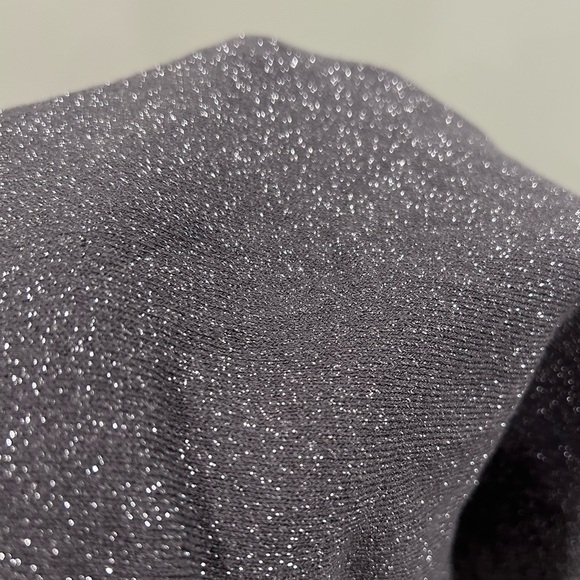 Talbots Metallic Silver Knit Stretch V-Neck Long Sleeve Sweater Size XS Petite - Picture 7 of 7